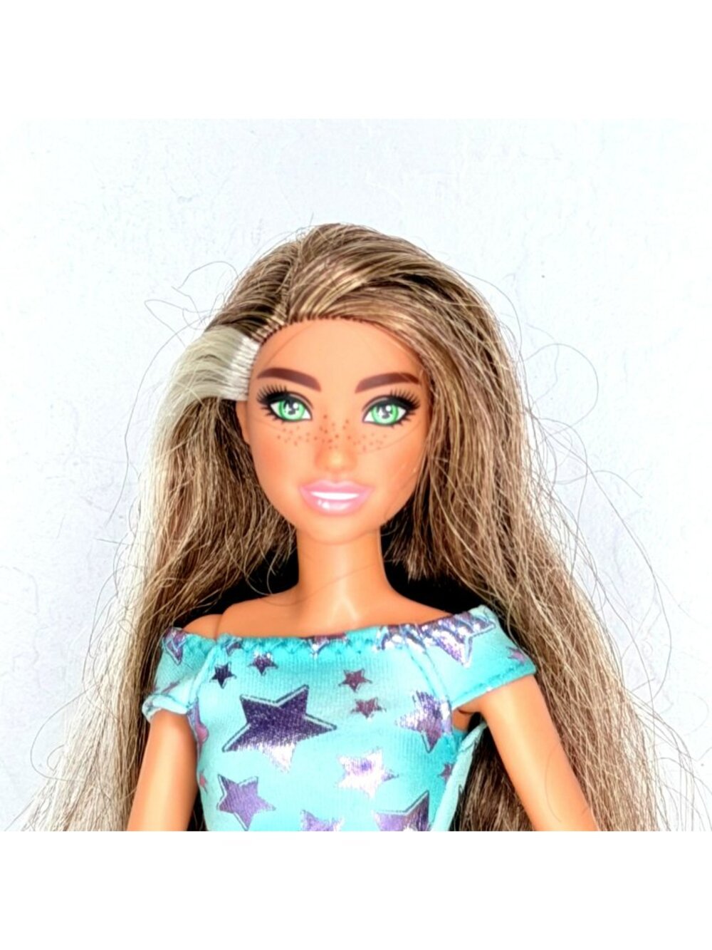 Barbie Party Unboxed Pet Birthday Series Doll Brunette Green Eyes 2025